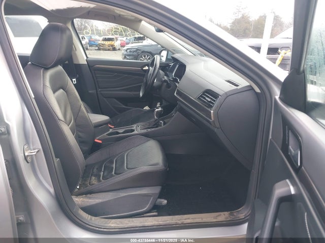Продажа на аукционе авто 2022 Volkswagen Jetta 1.5t Sel, vin: 3VWGM7BU4NM010611, номер лота: 43755446