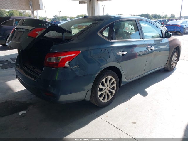 Продажа на аукционе авто 2017 Nissan Sentra Sv, vin: 3N1AB7AP7HY247121, номер лота: 43755491