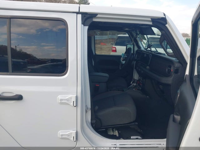 2025 JEEP GLADIATOR 1C6RJTBG6SL540042 Photo 4