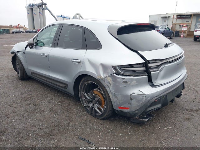 2025 PORSCHE MACAN WP1AA2A54SLB04630 Photo 2