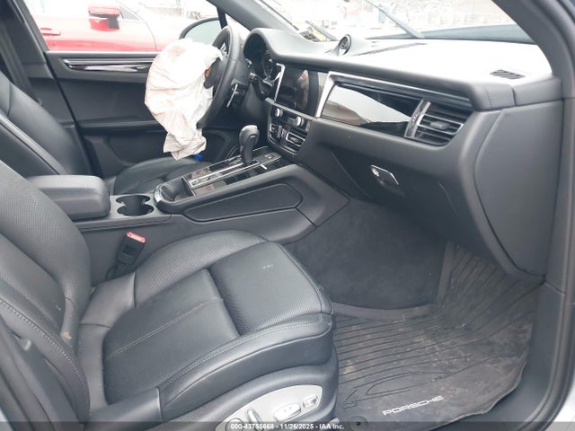 2025 PORSCHE MACAN WP1AA2A54SLB04630 Photo 4