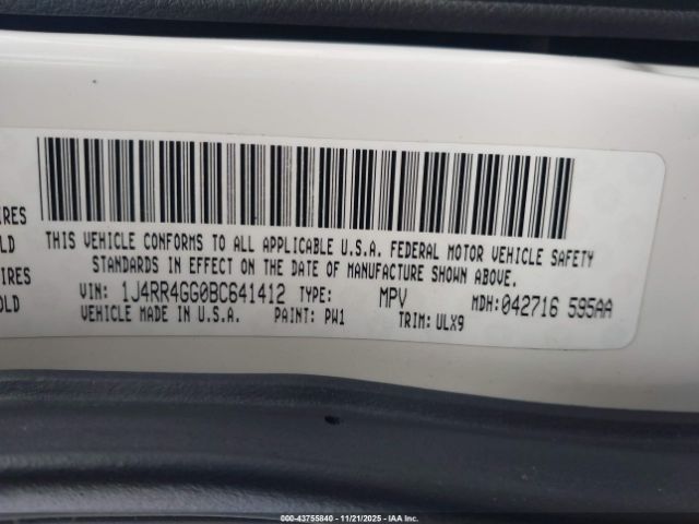 2011 JEEP GRAND CHEROKEE 1J4RR4GG0BC641412 Photo 8