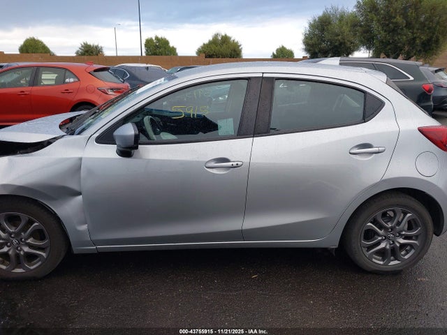 Toyota YARIS LE 2020 3MYDLBJV2LY701617 Image 28