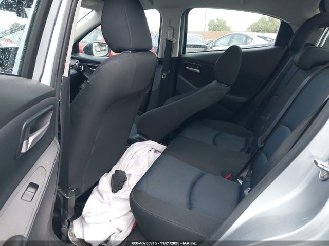 Toyota YARIS LE 2020 3MYDLBJV2LY701617 Image 21