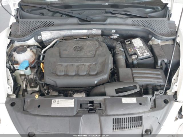 2018 VOLKSWAGEN BEETLE 3VWJD7AT5JM711702 Photo 9