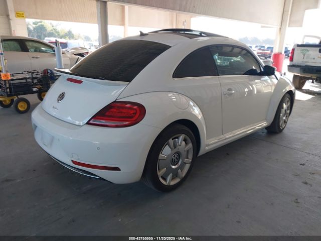 2018 VOLKSWAGEN BEETLE 3VWJD7AT5JM711702 Photo 3