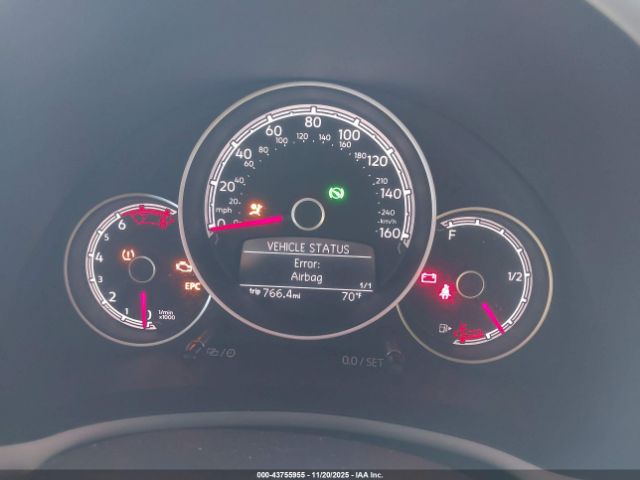 2018 VOLKSWAGEN BEETLE 3VWJD7AT5JM711702 Photo 6