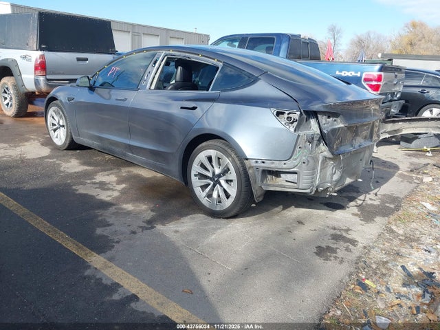2022 TESLA MODEL 3 5YJ3E1EB0NF144414 Photo 2