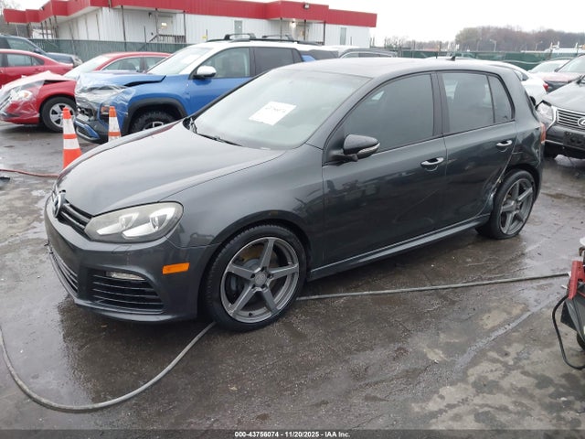 2013 Volkswagen Golf R 4-door მანქანა იყიდება აუქციონზე, vin: WVWPF7AJ4DW014628, აუქციონის ნომერი: 43756074