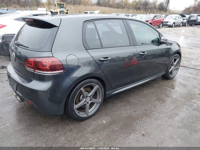 2013 Volkswagen Golf R 4-door მანქანა იყიდება აუქციონზე, vin: WVWPF7AJ4DW014628, აუქციონის ნომერი: 43756074