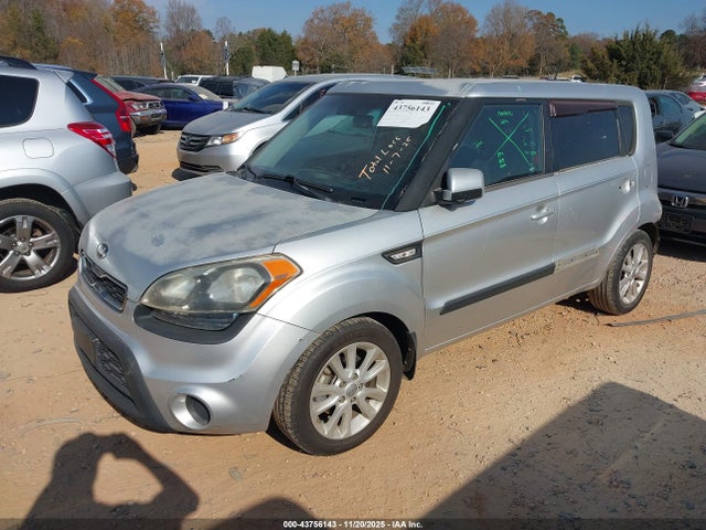 2013 Kia Soul მანქანა იყიდება აუქციონზე, vin: KNDJT2A55D7531046, აუქციონის ნომერი: 43756143