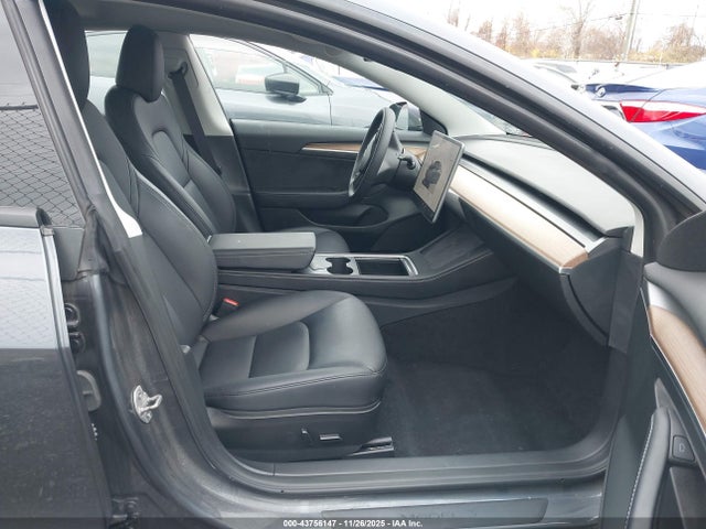 2023 TESLA MODEL 3 5YJ3E1EA9PF679932 Photo 4