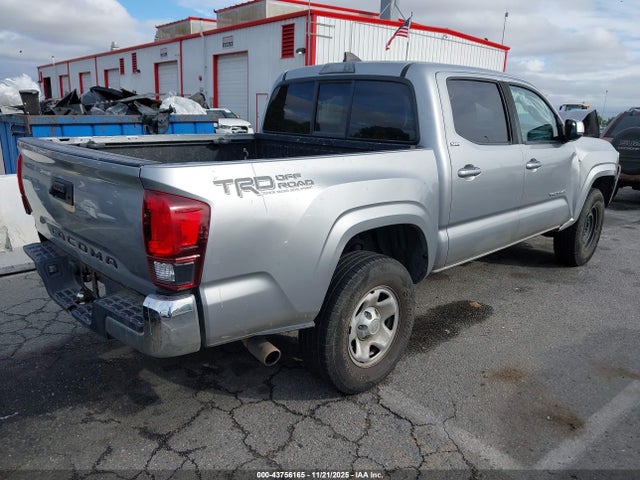 5TFAX5GNXKX151131 Toyota Tacoma Sr5