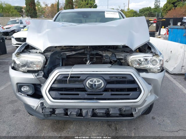 5TFAX5GNXKX151131 Toyota Tacoma Sr5