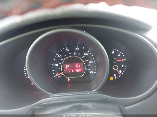 KIA SOUL + 2014 KNDJP3A59E7025912 Image 7
