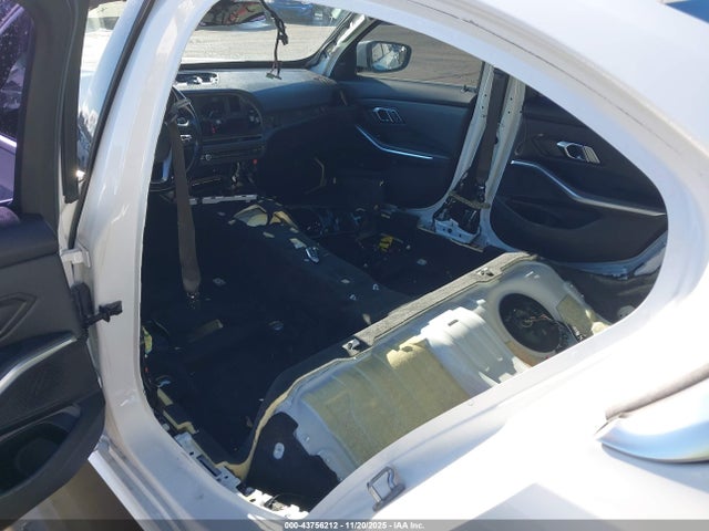 WBA5R1C55KAJ99209 BMW 330I