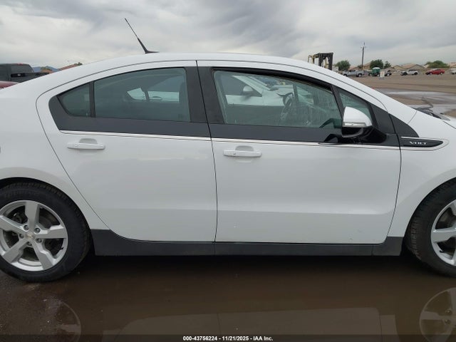 2014 Chevrolet Volt მანქანა იყიდება აუქციონზე, vin: 1G1RE6E48EU142922, აუქციონის ნომერი: 43756224