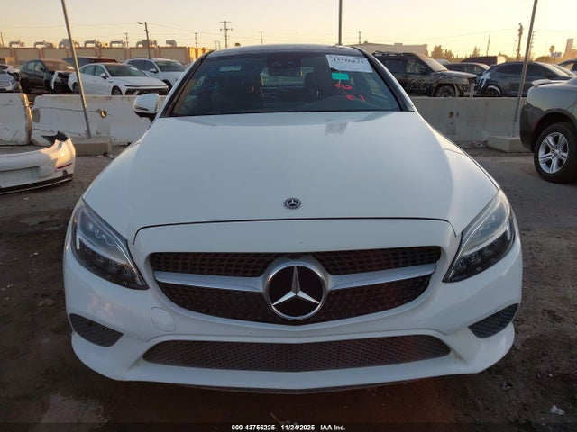 WDDWJ8DB9KF775386 Mercedes-Benz C 300