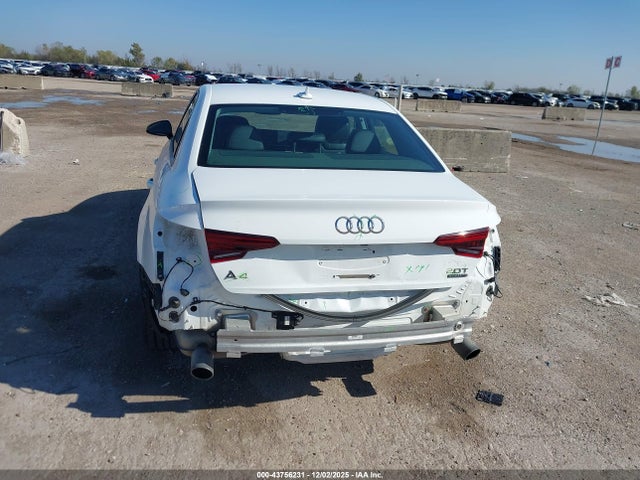 Продажа на аукционе авто 2018 Audi A4 2.0t Premium/2.0t Tech Premium, vin: WAUDNAF40JA169852, номер лота: 43756231