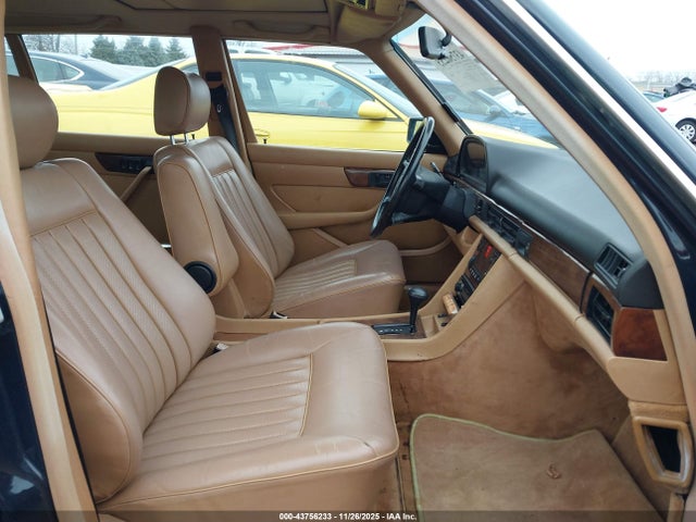 1987 MERCEDES-BENZ 560 WDBCA39D0HA324846 Photo 4