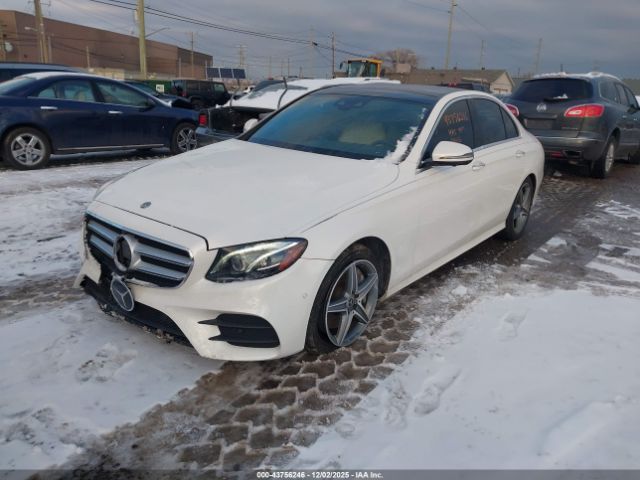 2018 MERCEDES-BENZ E 300 WDDZF4KB5JA372074 Photo 1