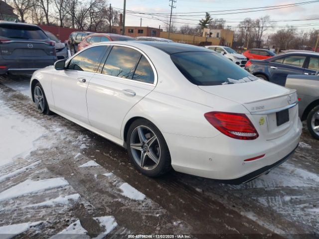 2018 MERCEDES-BENZ E 300 WDDZF4KB5JA372074 Photo 2
