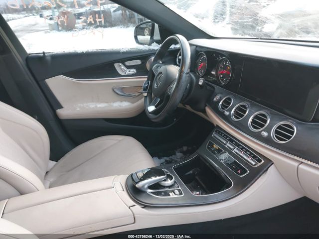 2018 MERCEDES-BENZ E 300 WDDZF4KB5JA372074 Photo 4