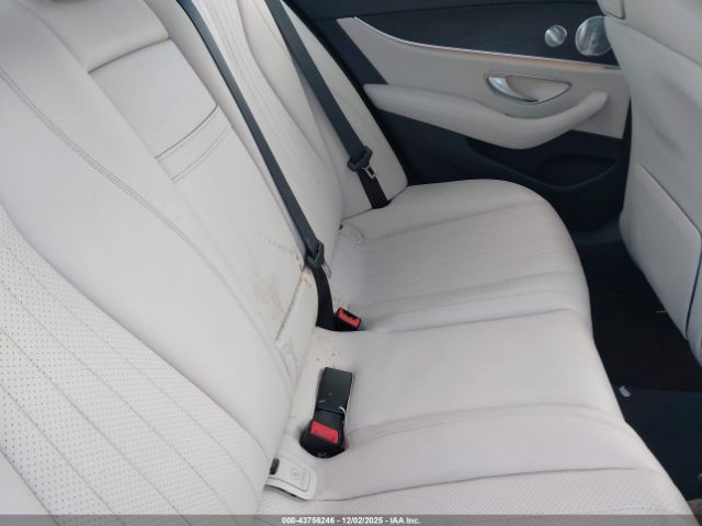 2018 MERCEDES-BENZ E 300 WDDZF4KB5JA372074 Photo 7