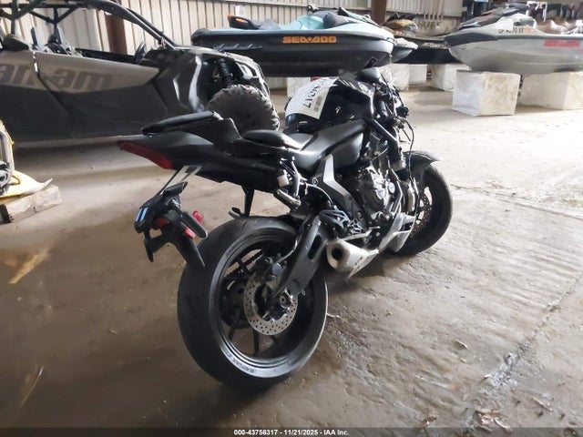 2025 YAMAHA YZFR7 JYARM38Y1SA003280 Photo 3