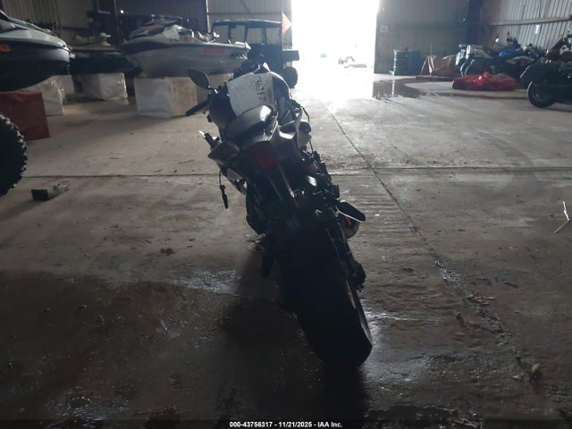 2025 YAMAHA YZFR7 JYARM38Y1SA003280 Photo 5