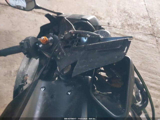 2025 YAMAHA YZFR7 JYARM38Y1SA003280 Photo 6
