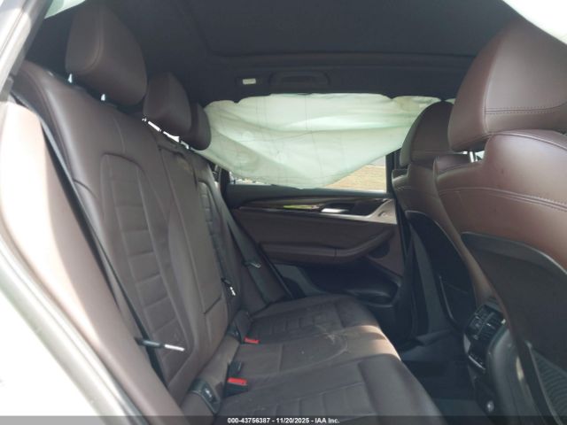 2019 BMW X3 5UXTR9C57KLD99099 Photo 7