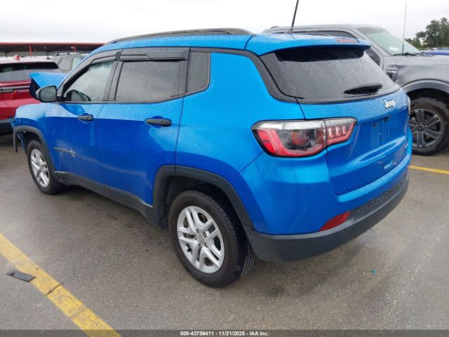 2017 JEEP NEW COMPASS 3C4NJCAB8HT668454 Photo 2