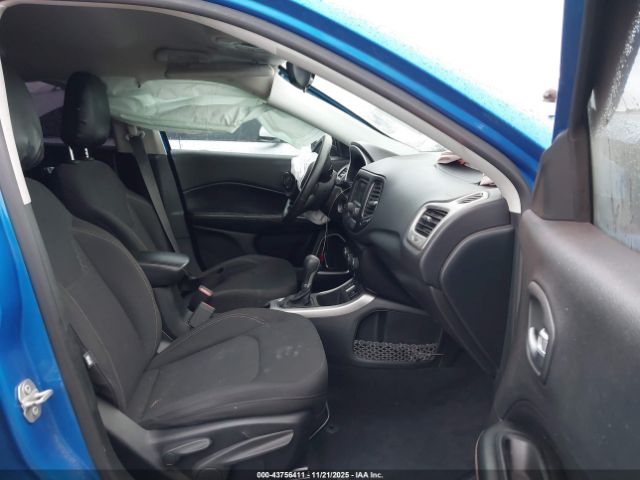 2017 JEEP NEW COMPASS 3C4NJCAB8HT668454 Photo 4