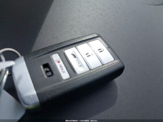 2021 ACURA RDX 5J8TC1H50ML008759 Photo 10