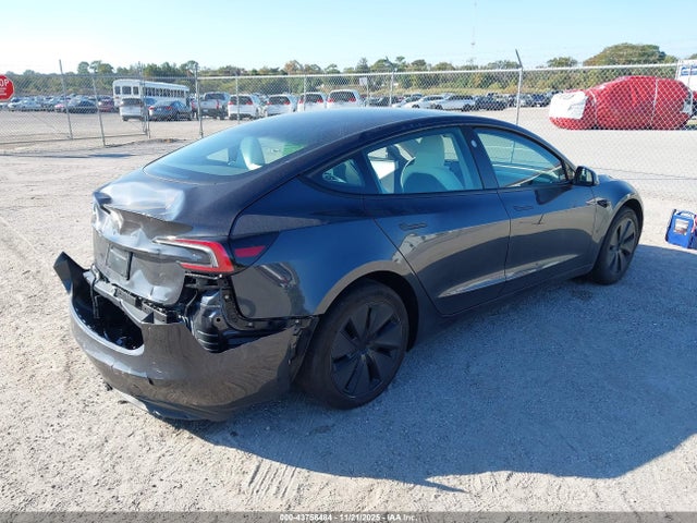 2025 TESLA MODEL 3 5YJ3E1EA4SF047252 Photo 3