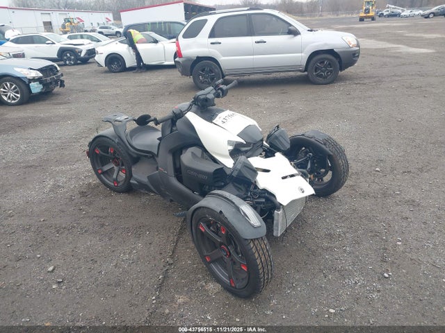 Can-Am Ryker 2022 3JB2FEG23NJ003639 Image 18