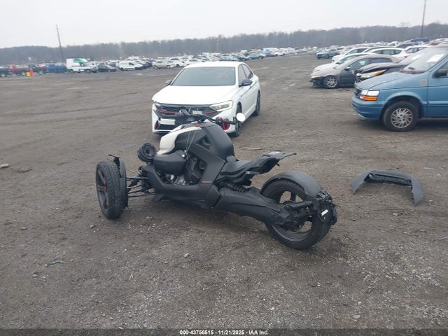 Can-Am Ryker 2022 3JB2FEG23NJ003639 Image 30