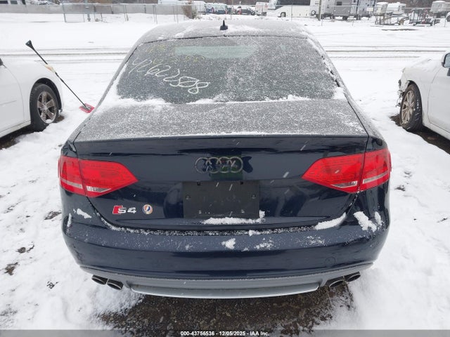 Продажа на аукционе авто 2011 Audi S4 3.0 Premium Plus, vin: WAUKGAFLXBA009648, номер лота: 43756536