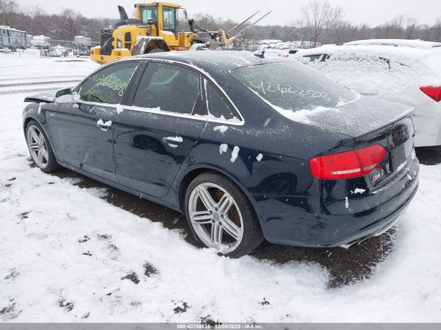 2011 AUDI S4 WAUKGAFLXBA009648 Photo 2