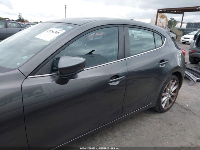 JM1BN1M38H1136029 Mazda Mazda3 Grand Touring