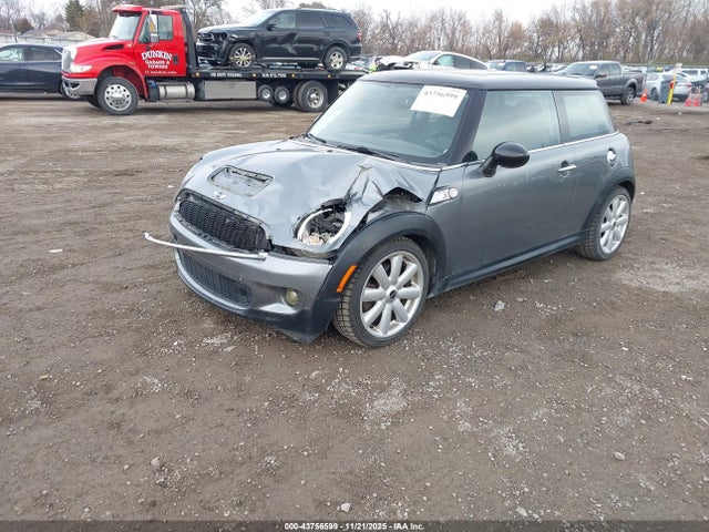 2010 MINI COOPER S WMWMF7C55ATZ69936 Photo 1
