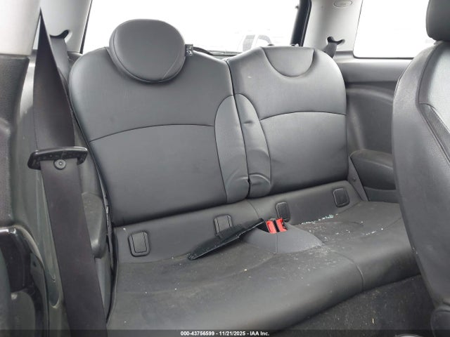 2010 MINI COOPER S WMWMF7C55ATZ69936 Photo 7