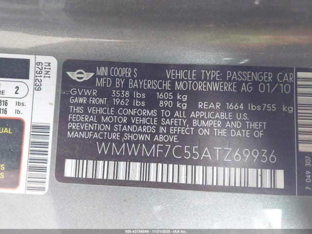 2010 MINI COOPER S WMWMF7C55ATZ69936 Photo 8