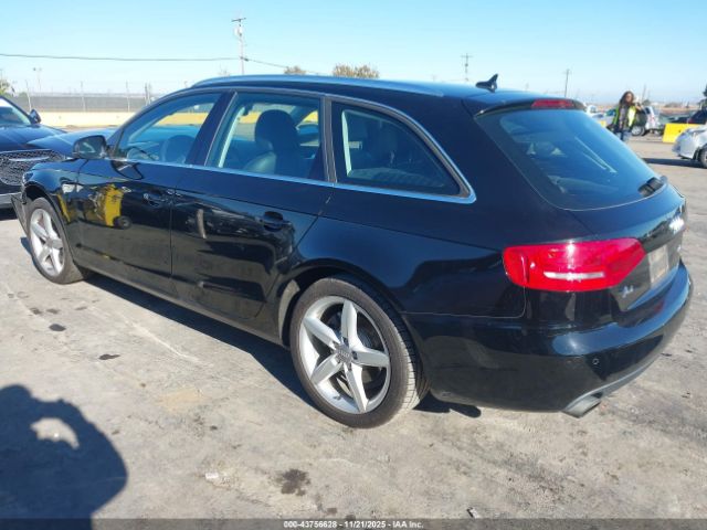 2011 AUDI A4 WAUWFAFLXBA165242 Photo 2