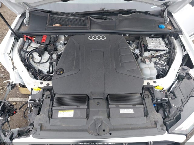 2025 AUDI Q7 WA1LCBF7XSD001327 Photo 9