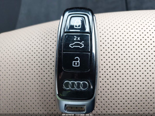 2025 AUDI Q7 WA1LCBF7XSD001327 Photo 10