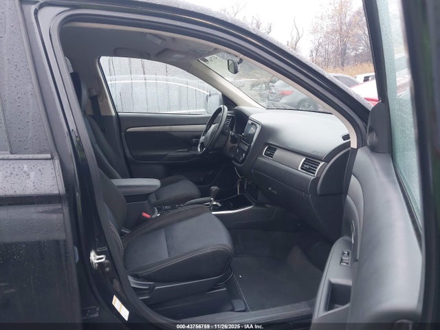 2018 MITSUBISHI OUTLANDER JA4AD3A39JJ002516 Photo 4