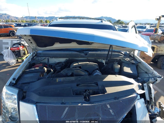 2010 CADILLAC ESCALADE EXT 3GYVKMEF8AG279578 Photo 9