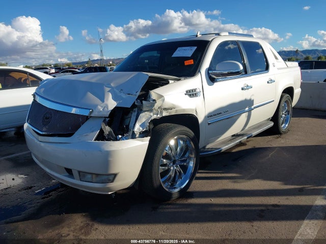 2010 CADILLAC ESCALADE EXT 3GYVKMEF8AG279578 Photo 1